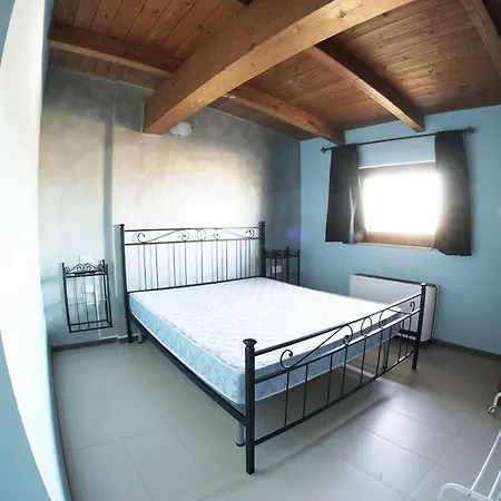 Arianna Apartment